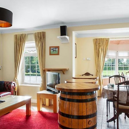 The Ridgewood Lodge Newbridge  Exteriér fotografie