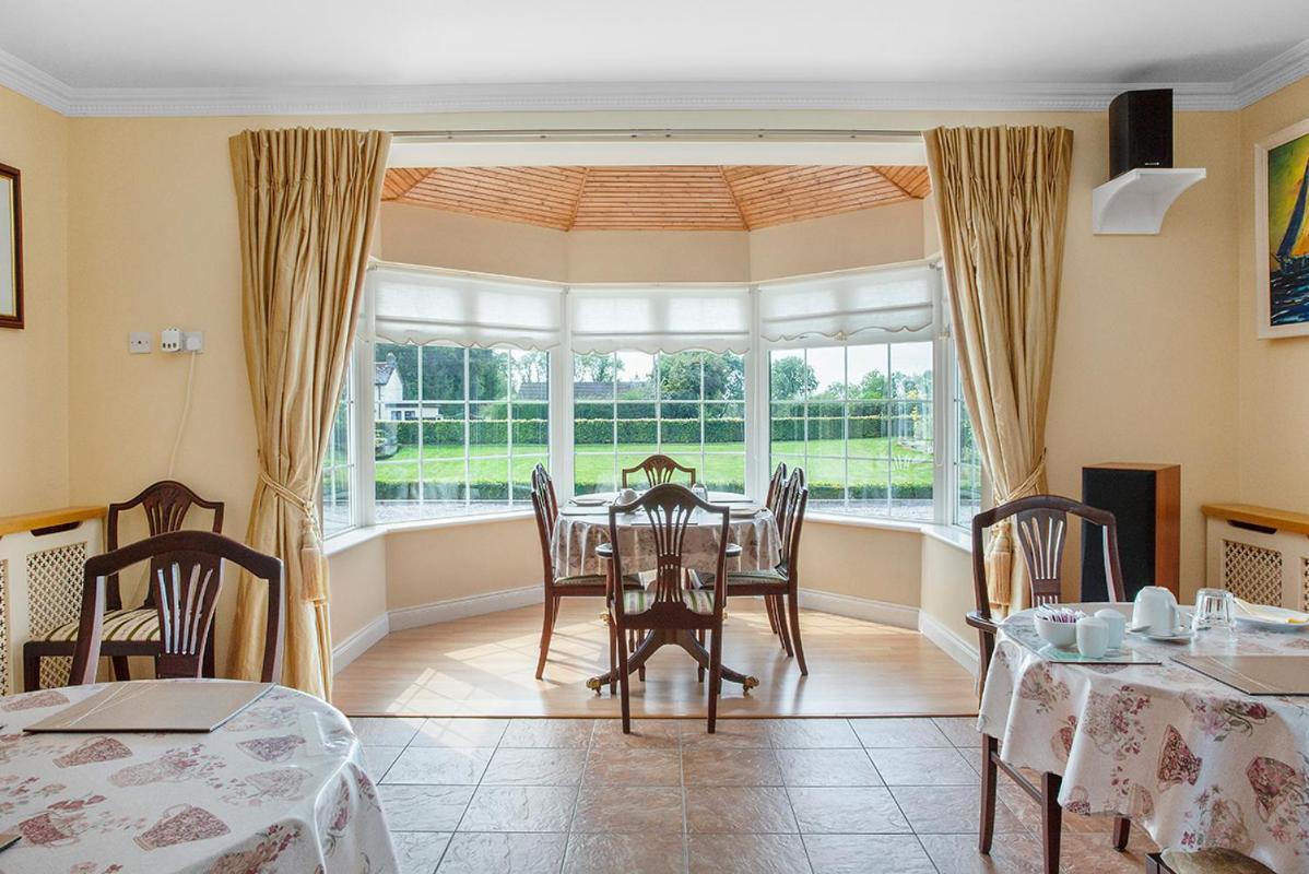 The Ridgewood Lodge Newbridge  Exteriér fotografie